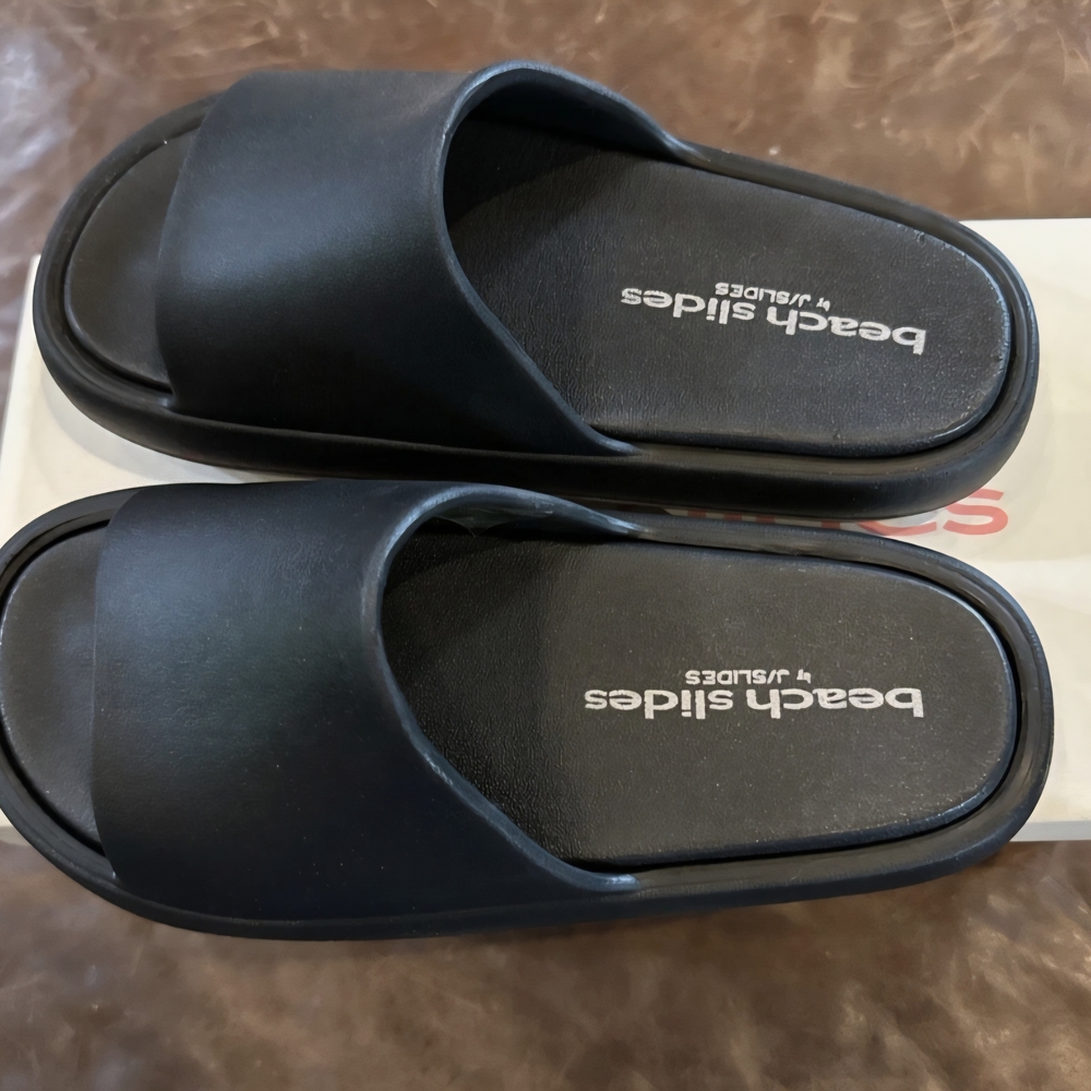 J/SLIDES Cloud Sandals NIB - Picture 3 of 3